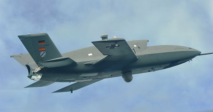 1680 × 886 ، هجوم ، باراكودا ، طائرة بدون طيار ، eads ، ألمانيا ، فتوافا ، أوتان ، الطائرات بدون طيار، خلفية HD