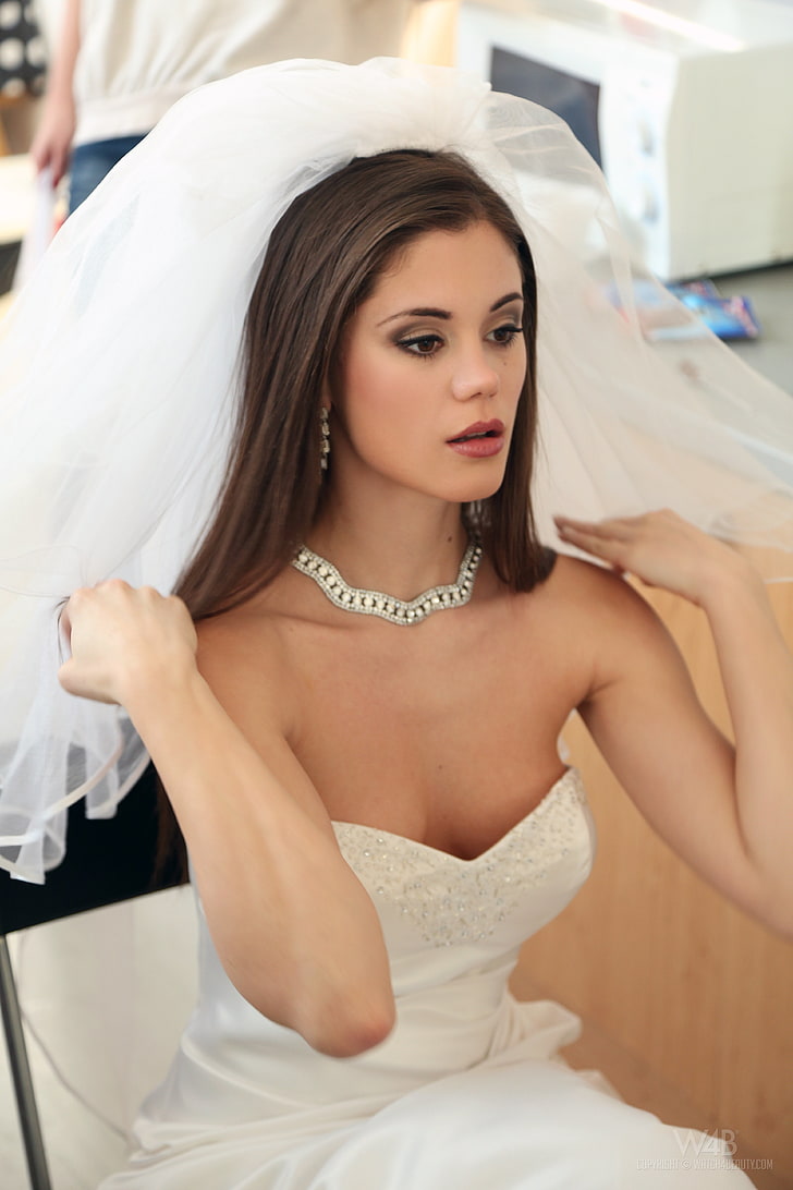 Markéta Stroblová, brunette, women, wedding dress, strapless dress, necklace, portrait display, Watch4Beauty, HD wallpaper