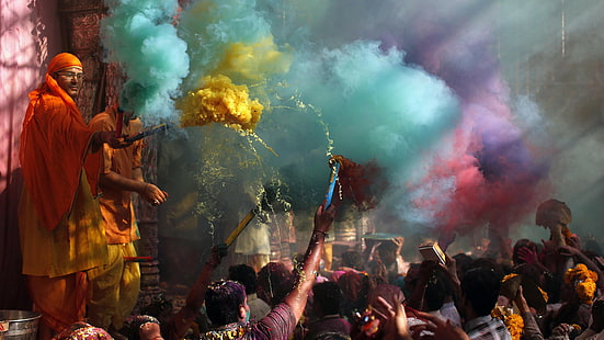 abito tradizionale arancione, Holi Festival Of Colours, festa indiana, primavera, vita, luna nuova, Holika, polvere colorata, evento, Sfondo HD HD wallpaper