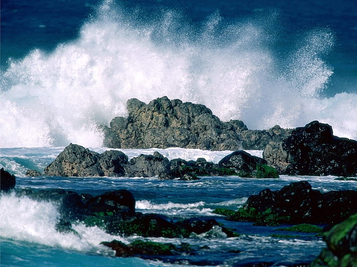 brauner Felsen und Küste, Meer, Steine, Spritzer, Wellen, HD-Hintergrundbild