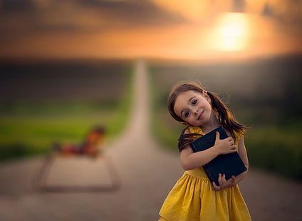 selective focus photography of girl, children, HD wallpaper HD wallpaper