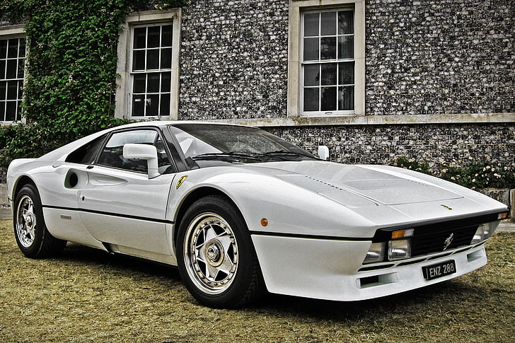 white Ferrari coupe, Ferrari, house, white, front, old, gto, 288, HD wallpaper