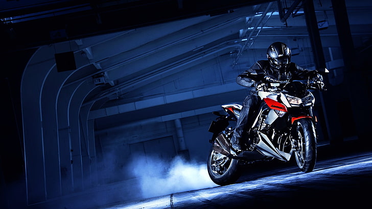 gray and red sport motorcycle screengrab, Kawasaki Z1000, motorcycle, helmet, vehicle, HD wallpaper