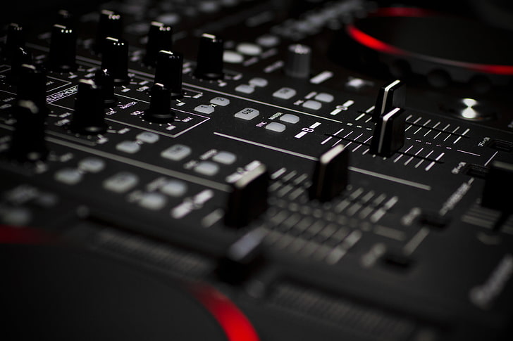 fotografia de foco seletivo do mixer de áudio preto, console de mixagem, tecnologia, profundidade de campo, vermelho, HD papel de parede