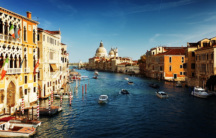 многоцветная лодка, Италия, дома, река, небо, HD обои