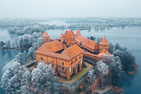 Lituania, castillo, invierno, paisaje, castillo de la isla de Trakai, tejados, Fondo de pantalla HD HD wallpaper