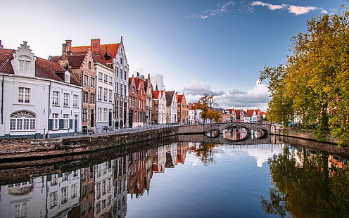 بروكسل ، بلجيكا ، مشهد الخريف الجميل ، المنازل ، المياه ، النهر ، الجسر ، الأشجار ، بروكسل ، بلجيكا ، جميلة ، الخريف ، المناظر الطبيعية ، المنازل ، المياه ، النهر ، الجسر ، الأشجار، خلفية HD HD wallpaper