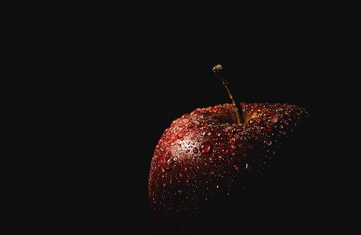 червена ябълка плодове, ябълка, капки, черен фон, HD тапет