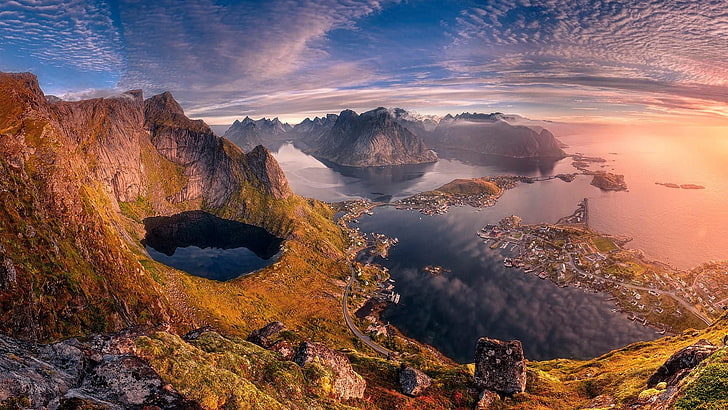 felsen, norwegisches meer, ansicht, aussicht, panorama, reflexion, reine, reinebringen, eu, norwegen, lofoten, moskenesoya, bildung, natur, kratersee, gelände, europa, morgendämmerung, hochland, morgen, landschaft, dorf, berg, himmel,Wildnis, HD-Hintergrundbild
