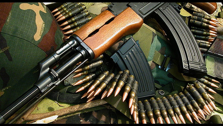fucile marrone e nero, armi, fucile d'assalto Akm, Sfondo HD