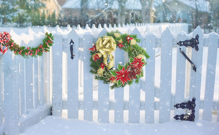 Christmas Wreath On White Fence, Holidays, Christmas, Beautiful, Winter, White, Wooden, Fence, Home, Amazing, Snow, Snowy, Merry, Wreath, Xmas, Outdoor, Snowflakes, December, Holiday, Wonderland, Tradition, Celebrate, Snowfall, bows, yard, woodenfence, newyear, MerryChristmas, endoftheyear, WhiteFence, HD wallpaper