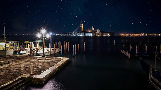 Venedik Limanı'nda Gece Gece Deniz Tekneleri Gece Lambaları Piazza San Marco Yıldızlı Gökyüzü 4k Ultra Hd Tv Duvar Kağıdı Masaüstü Dizüstü Tablet Ve Cep Telefonları için 3840 × 2160, HD masaüstü duvar kağıdı HD wallpaper