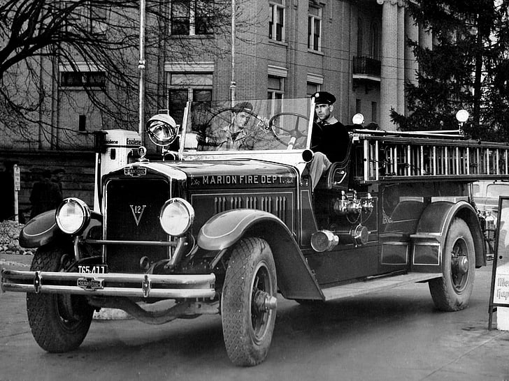 1931 310rc American Firetruck Lafrance Retro Hd Wallpaper Wallpaperbetter