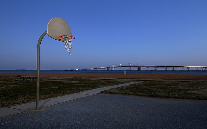 outdoor basketball hoop, basketball, shield, ground, HD wallpaper