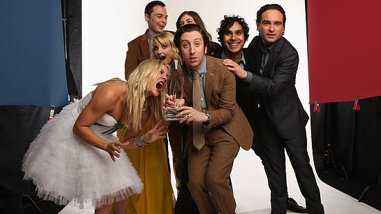 Les acteurs de la Big Bang Theory, Sheldon Cooper, Leonard Hofstadter, Penny, Howard Wolowitz, Raj Koothrappali, Amy Farrah Fowler et Bernadette Rostenkowski, Fond d'écran HD HD wallpaper