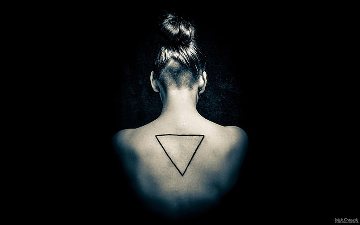 дамски черен триъгълник татуировка, триъгълник, татуировка, HD тапет