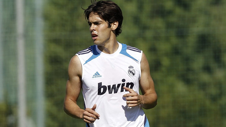 เสื้อเชิ้ตแขนกุด Adidas สีขาวสำหรับผู้ชาย, Real Madrid, Kaká, วอลล์เปเปอร์ HD