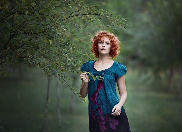 girl, trees, branches, face, Park, green, patterns, portrait, Catherine, dress, hairstyle, light, red, nature, neck, pretty, beauty, mood, hair, look, cute, curly, short, Dmitrij Butvilovskij, Kate Ri, HD wallpaper