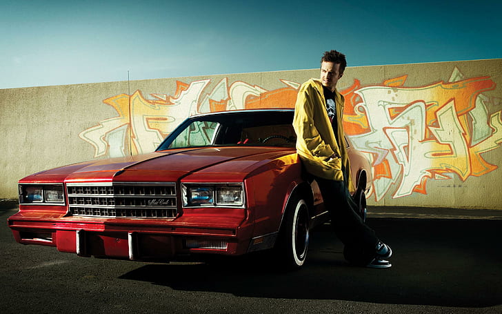 Джесси Пинкман - Breaking Bad, красное классическое американское купе, ТВ-шоу, 2560x1600, Breaking Bad, Джесси Пинкман, Аарон Пол, HD обои