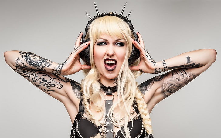 women, tattoo, blonde, headphones, spikes, screaming, gothic metal, pierced nose, Pierced Lips, HD wallpaper