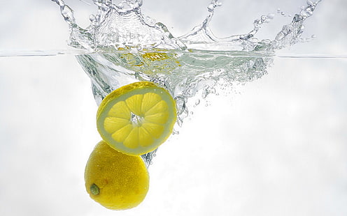 irisan lemon, putih, air, muncrat, latar belakang, lemon, Wallpaper HD HD wallpaper