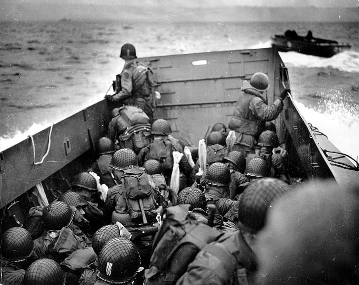 전투 헬멧 많은, 군사, 제 2 차 세계 대전, 오마하 해변, 사람들, 빈티지, 전쟁, 군인, HD 배경 화면
