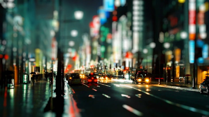 camino de hormigón gris, ciudad, calle, colorido, bokeh, noche, paisaje urbano, tráfico, Fondo de pantalla HD