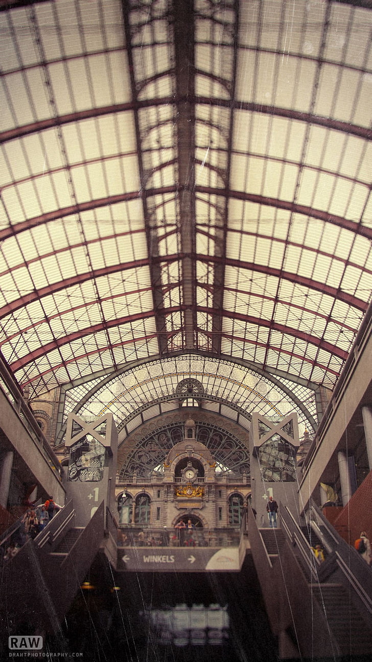 настенные часы на вершине серой лестницы, вокзал, Бельгия, Антверпен, HD обои, телефон обои