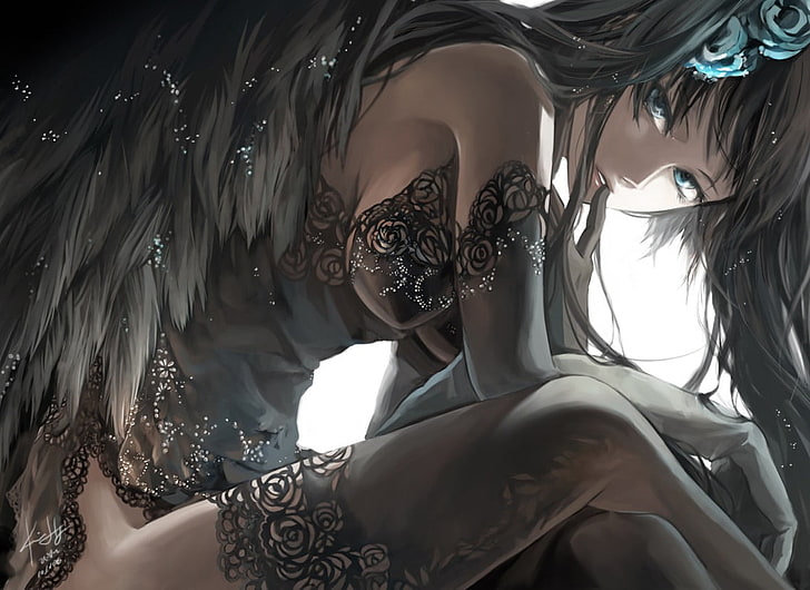illustration de personnage de femme anime aux cheveux long noir, sans titre, anime, yeux bleus, cheveux longs, cheveux noirs, filles anime, ailes, haut-cuisses, fleur dans les cheveux, Fond d'écran HD