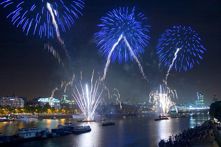 Feuerwerk auf Stadt, Themse, Themse, Nacht, Feier, Feuerwerk Display, Feuerwerk - Man Made Object, Explosion, traditionelles Festival, Ereignis, Urlaub, Feuer - Naturphänomen, HD-Hintergrundbild