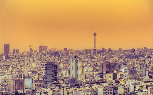 طهران 0700 مساءً ، المدينة ، الشروق ، الأصفر ، الصباح ، المباني ، الحضري ، طهران، خلفية HD HD wallpaper