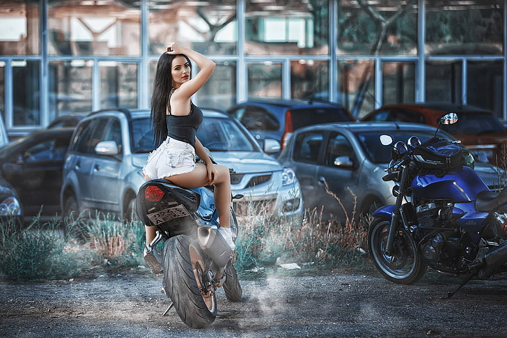 women's black tank top and denim shorts, women, sitting, ass, jean shorts, car, motorcycle, red nails, red lipstick, sneakers, tanned, women with motorcycles, long hair, HD wallpaper