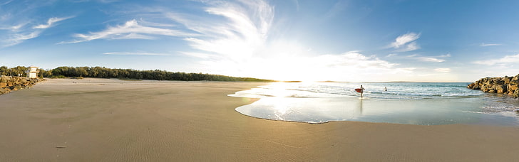 여자 바닷가 모래 바다 이중 스크린 파도 타기 3840x1200 자연 바닷가 HD 예술, 바닷가, 여자, HD 배경 화면