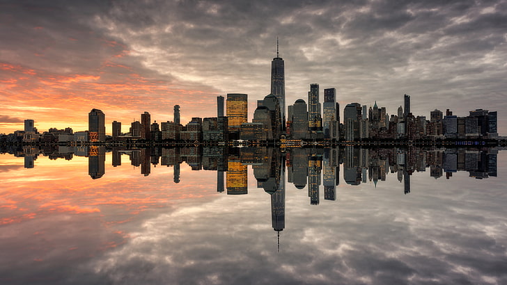 Manhattan Skyline Най-населеният Ню Йорк Залез на отражение във водата Miror Ultra HD тапет за настолни мобилни телефони и лаптопи 3840 × 2160, HD тапет