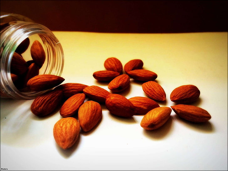 Almond nuts 