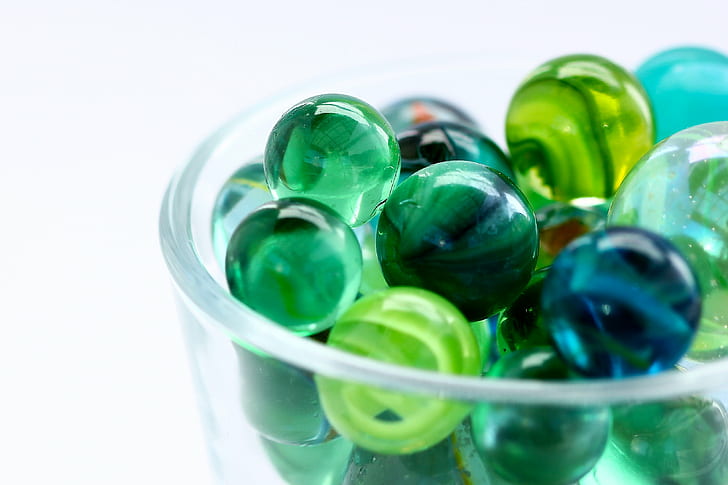 green and blue marble balls, green, blue marble, balls, kula, kulor, marbles, medicine, healthcare And Medicine, capsule, close-up, pill, science, pharmacy, HD wallpaper