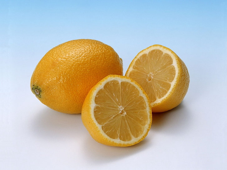 2つの熟したレモン、レモン、スライス、柑橘類、酸っぱい、 HDデスクトップの壁紙