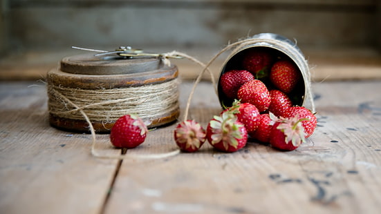 정물화, 딸기, 목재 표면, 음식, 과일, HD 배경 화면 HD wallpaper
