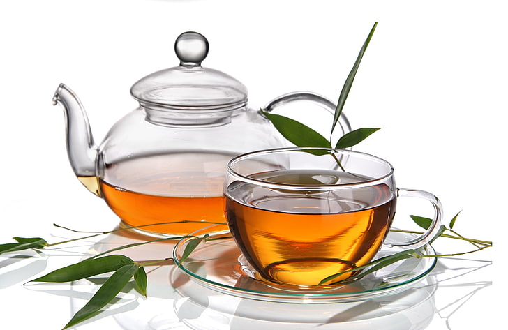 teiera in vetro trasparente, foglie, tè, tazza, bevanda, piattino, teiera, Sfondo HD
