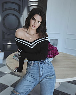 Kendall Jenner, женщины, брюнетка, волосы до плеч, модель, рваные джинсы, в помещении, HD обои HD wallpaper