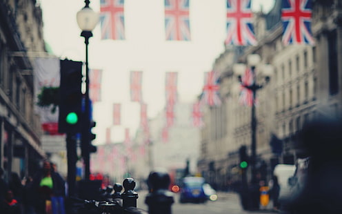 Londres, Inglaterra, Grã-Bretanha, Londres, Inglaterra, Reino Unido, cidade, estrada, carro, rua, pessoas, bandeiras, bokeh, desfoque, HD papel de parede HD wallpaper