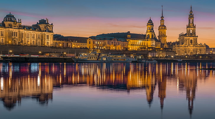 Dresden, beige betonghöghus, City, Vacker, Flod, Byggnad, Arkitektur, Tyskland, Europa, Skymning, Reflektion, Dresden, Elbe, HD tapet