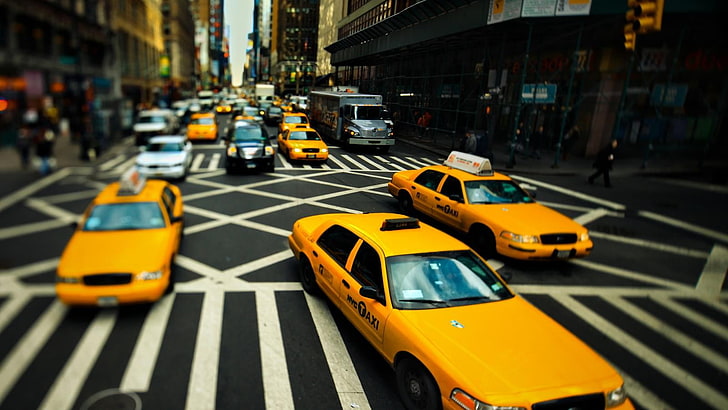 taxis jaunes, photo peu profonde de la ville, rue, trafic, New York City, taxi, Fond d'écran HD
