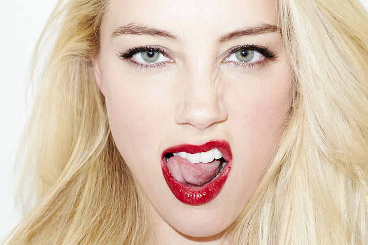Amber Heard, ritratto, lingue, modello, bocche, viso, trucco, bocca aperta, attrice, donne, fotografia, occhi blu, biondo, Sfondo HD