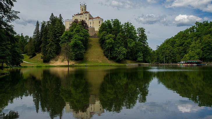 architecture ancient castle trees nature forest water lake hills grass reflection tower flag clouds path trakoscan castle croatia zagorje europe, HD wallpaper