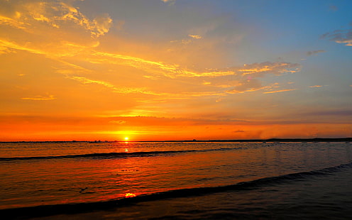 Sunset Ocean Sea Waves ท้องฟ้าพร้อมเมฆสีแดงวอลเปเปอร์เดสก์ท็อป HD ที่สวยงามสำหรับแท็บเล็ตพีซีและโทรศัพท์มือถือ 1600 × 2560, วอลล์เปเปอร์ HD HD wallpaper