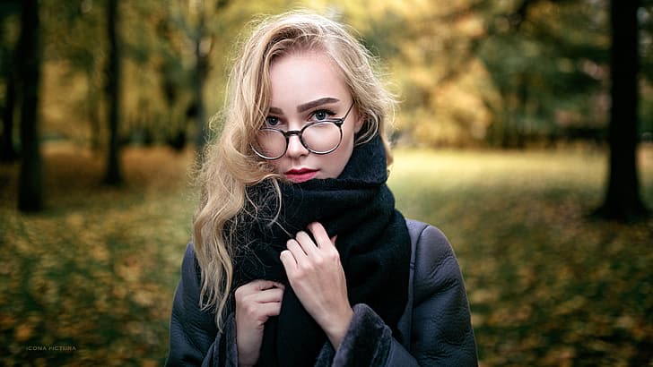 autumn, look, trees, nature, Park, background, model, portrait, makeup, scarf, glasses, hairstyle, blonde, beauty, coat, bokeh, Sofia, iCONA pICTURA, HD wallpaper
