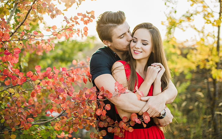 خلفيات حب جميلة للزوجين الرومانسية في الطبيعة - أوراق الخريف - HD - 1920 × 1200، خلفية HD