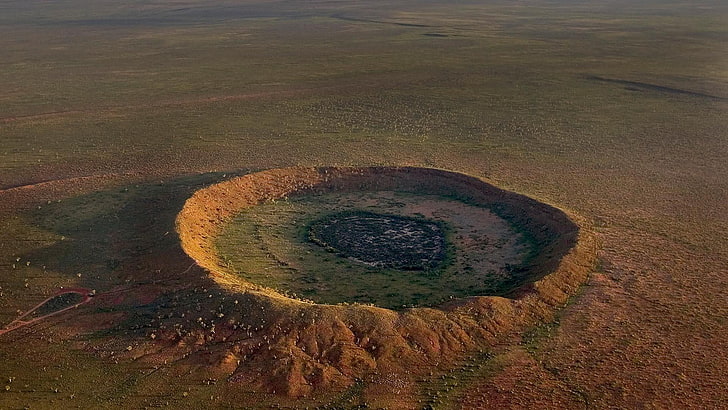 meteor, crater, meteorite impact crater, halls creek, western australia, australia, landscape, field, wolfe creek, meteor crater, HD wallpaper