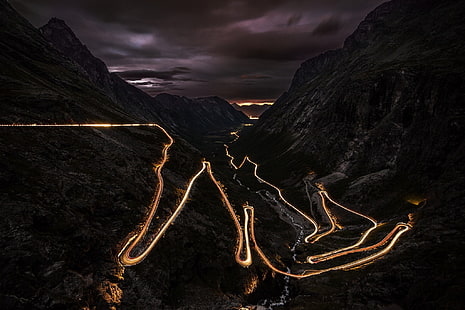 бетонен път, път, нощ, светлини, Норвегия, планини, пейзаж, дълго изложение, фиби завои, HD тапет HD wallpaper